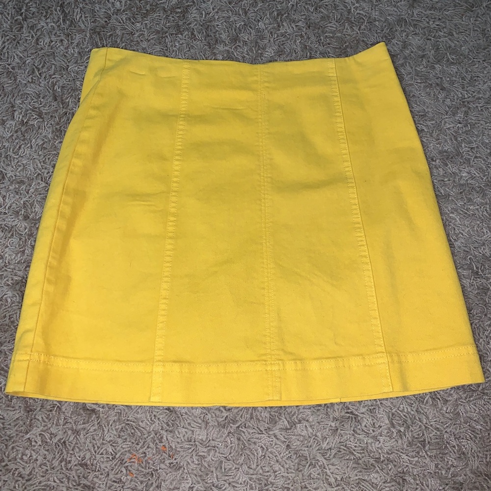 EUC Mustard skirt